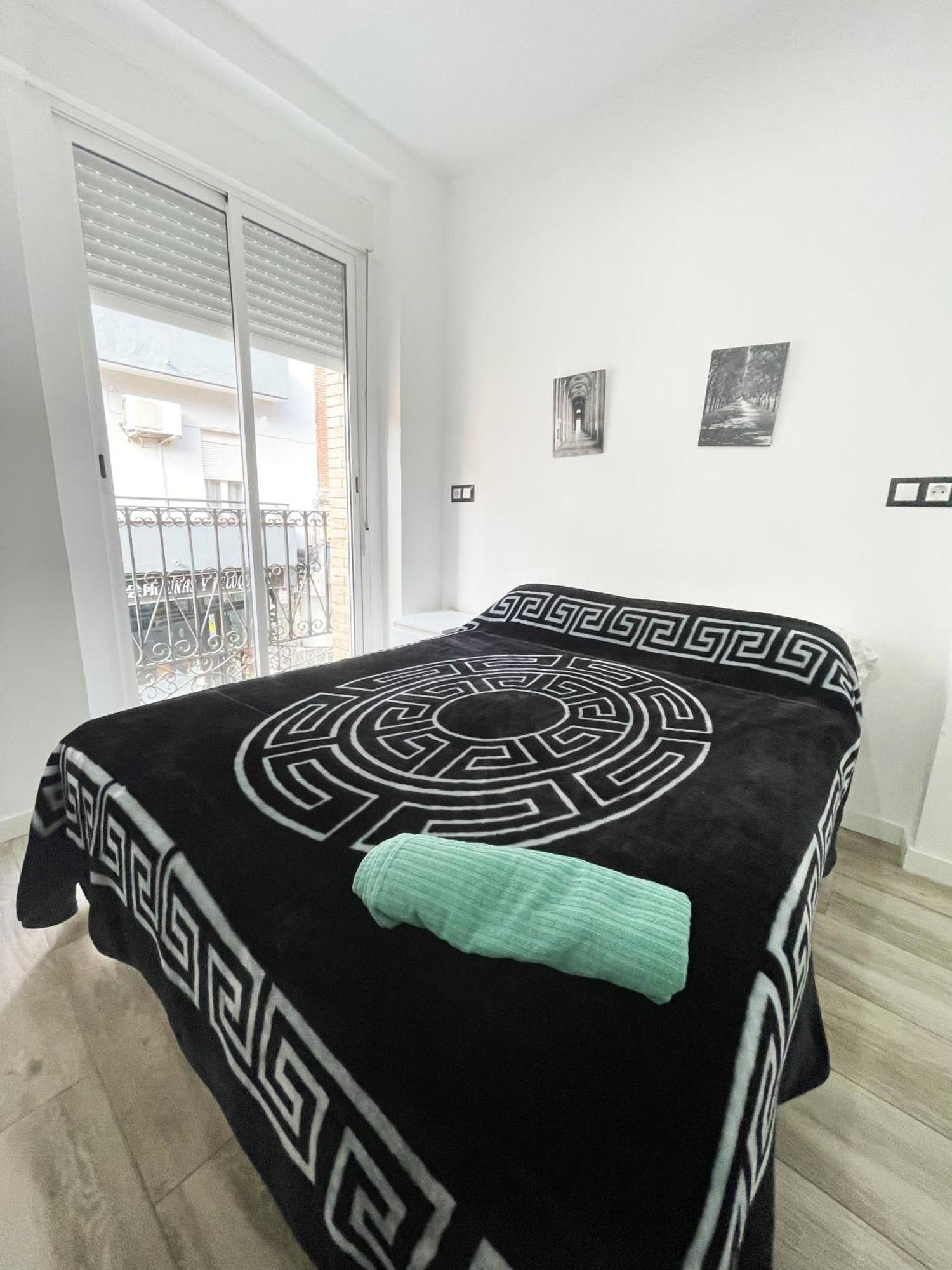 Relax Apartaments 1Min Metro 马德里 外观 照片